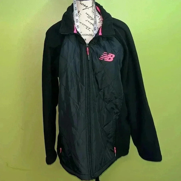🆕 New Balance Women’s Quilted Jacket With Fleece Sleeves Size 1X - Picture 1 of 10